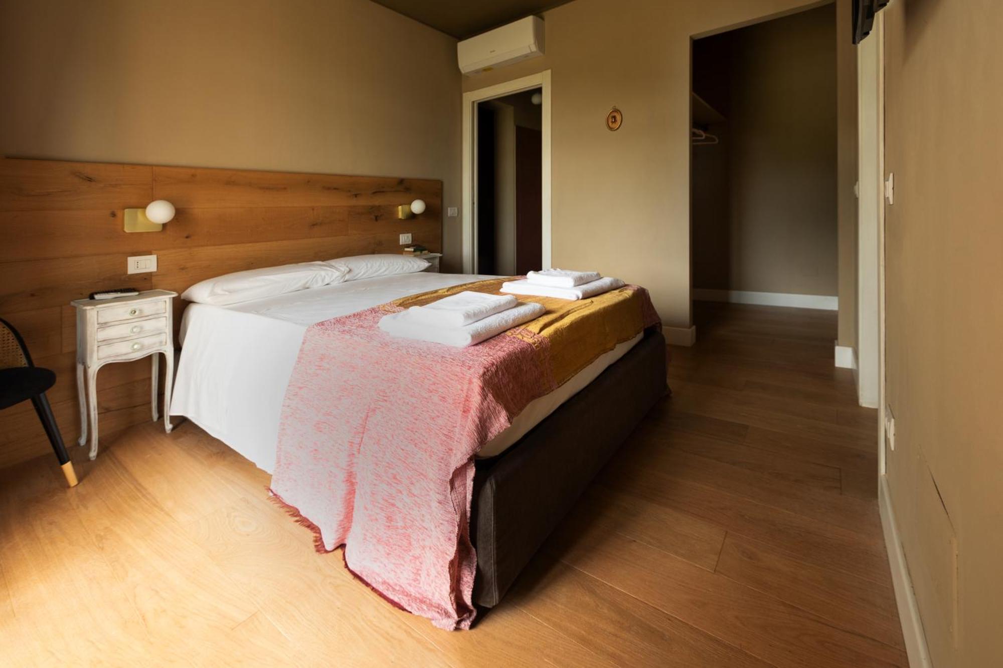 Luce Boutique Hotel Fortunago Екстер'єр фото