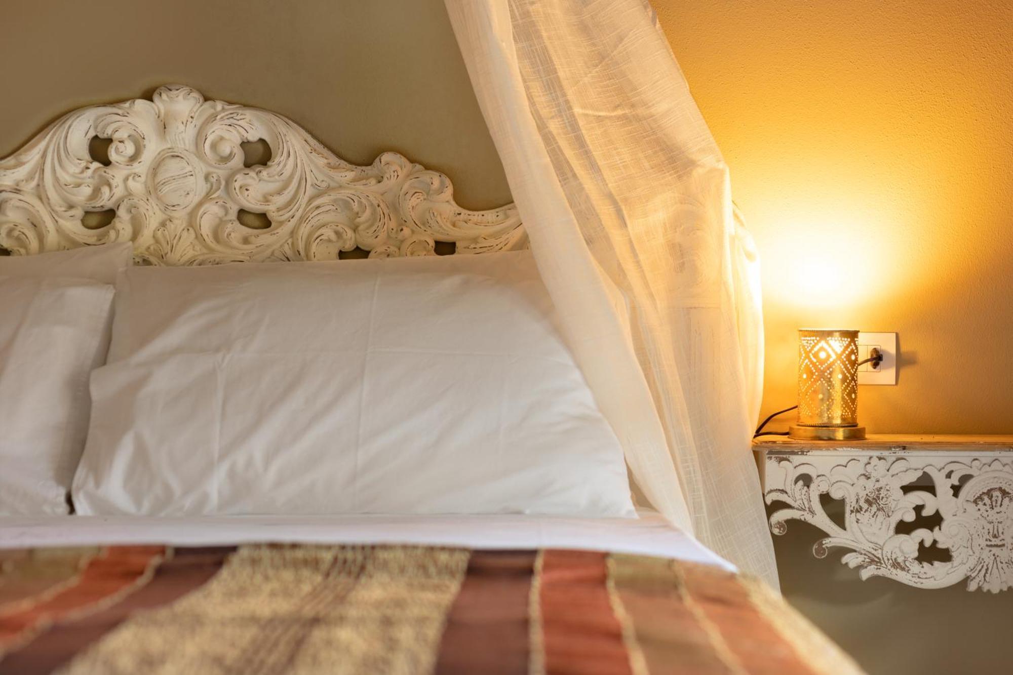 Luce Boutique Hotel Fortunago Екстер'єр фото
