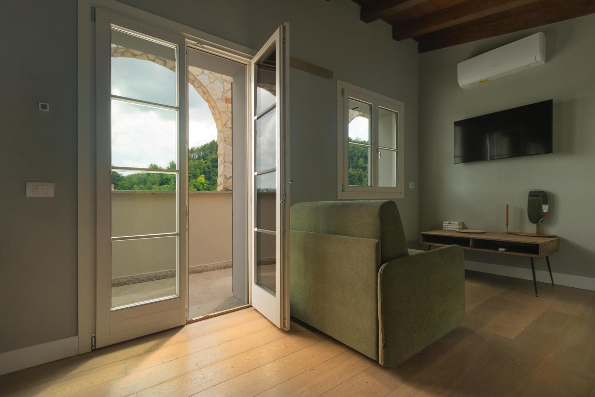 Luce Boutique Hotel Fortunago Екстер'єр фото